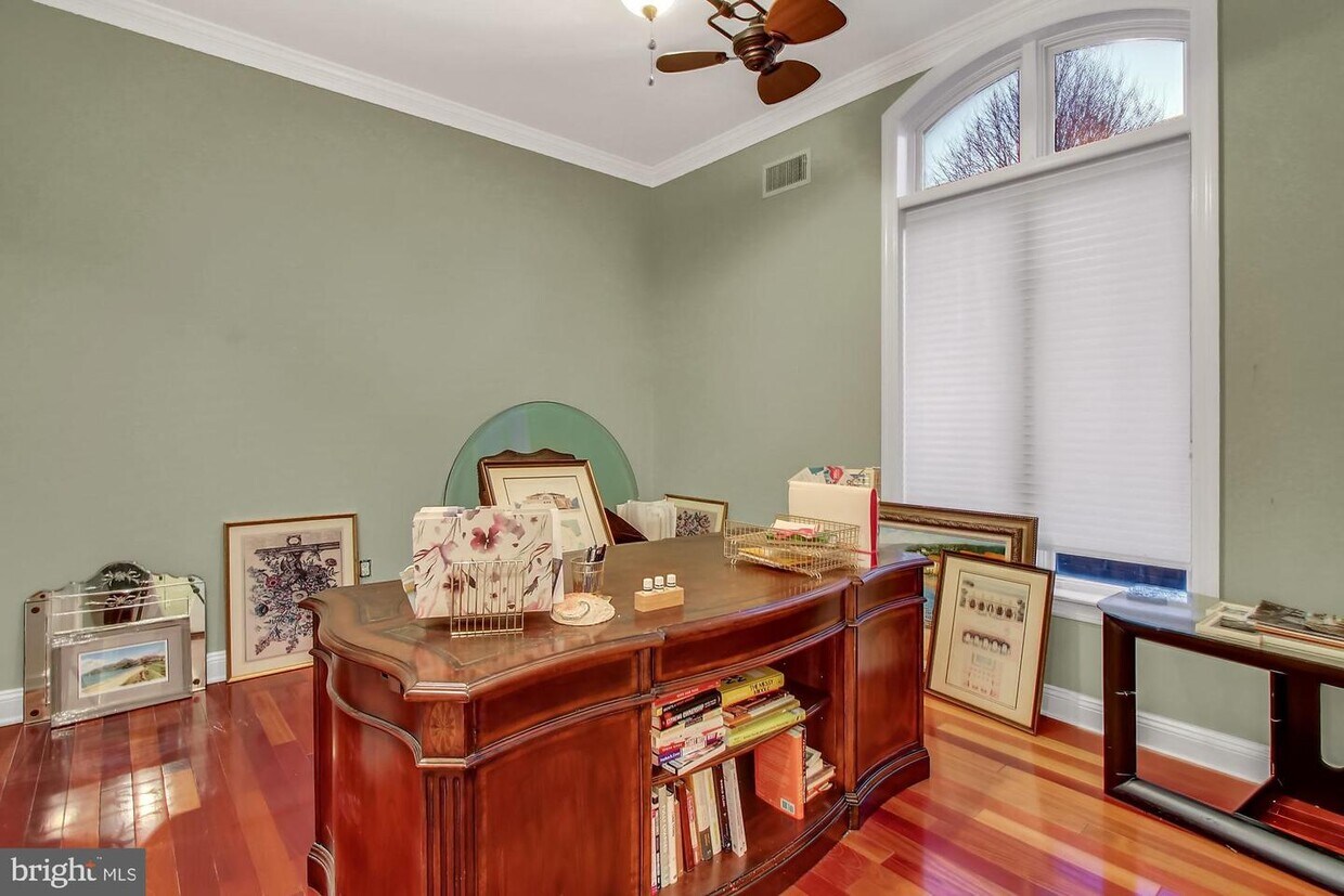 Foto principal - 2005 Regency Dr