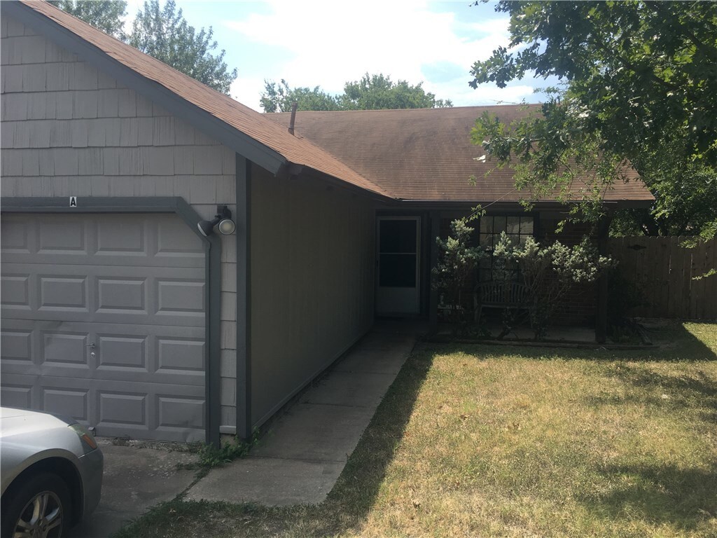 Foto principal - 12138 N Lamar Blvd