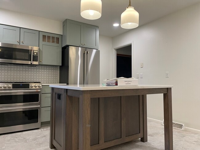 Foto del edificio - 1210 Acewood Blvd