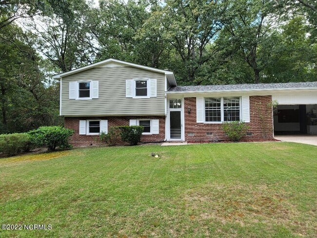 Foto del edificio - 102 Boyd Ln