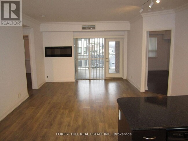 Photo du bâtiment - 83 Woodbridge Ave