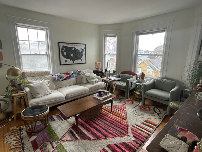 Building Photo - 79 Clarendon Ave