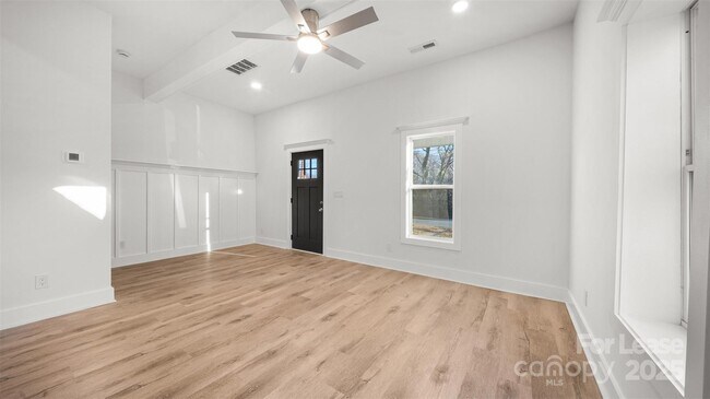 Foto del edificio - 55 Reed St NE