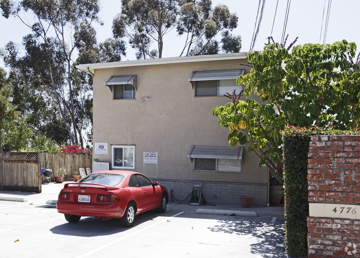 Building Photo - Arizona Street Apartments