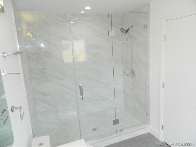 Foto del edificio - 4600 SW 93rd Ct