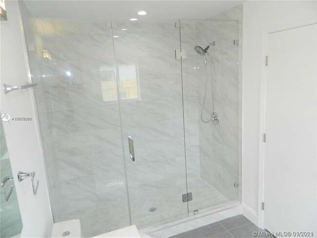Building Photo - 4600 SW 93rd Ct