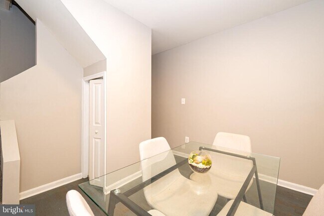 Foto del edificio - 2639 Boone St