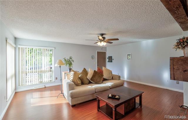 Building Photo - 1494 S Salem Way