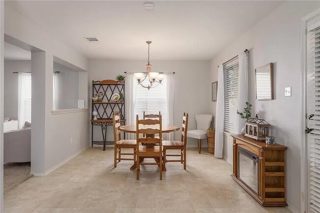 Foto del edificio - 1422 Davis Mountain Loop