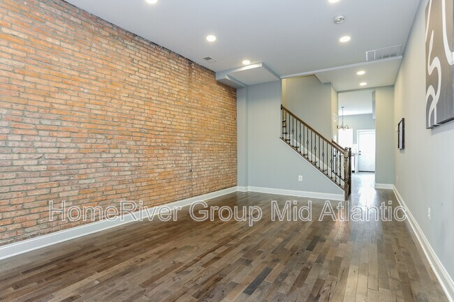 Foto del edificio - 909 Trinity St