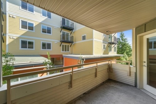 Foto del edificio - Olympic Hills Condo - 1 bedroom + den