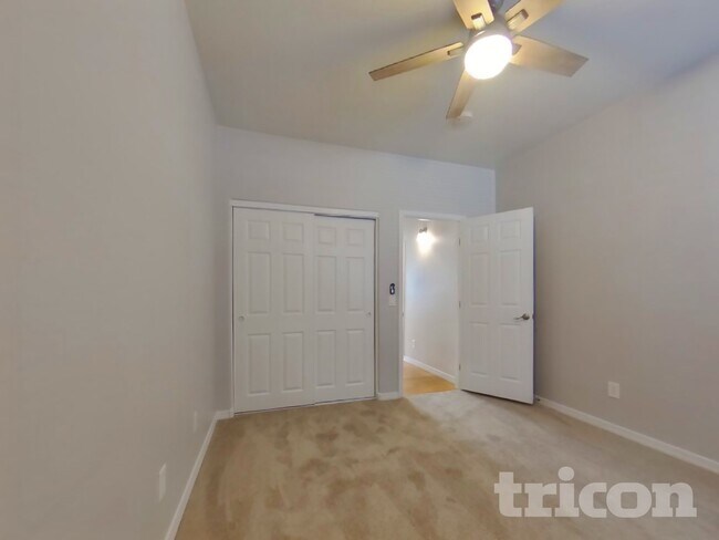 Building Photo - 17220 W Lundberg St