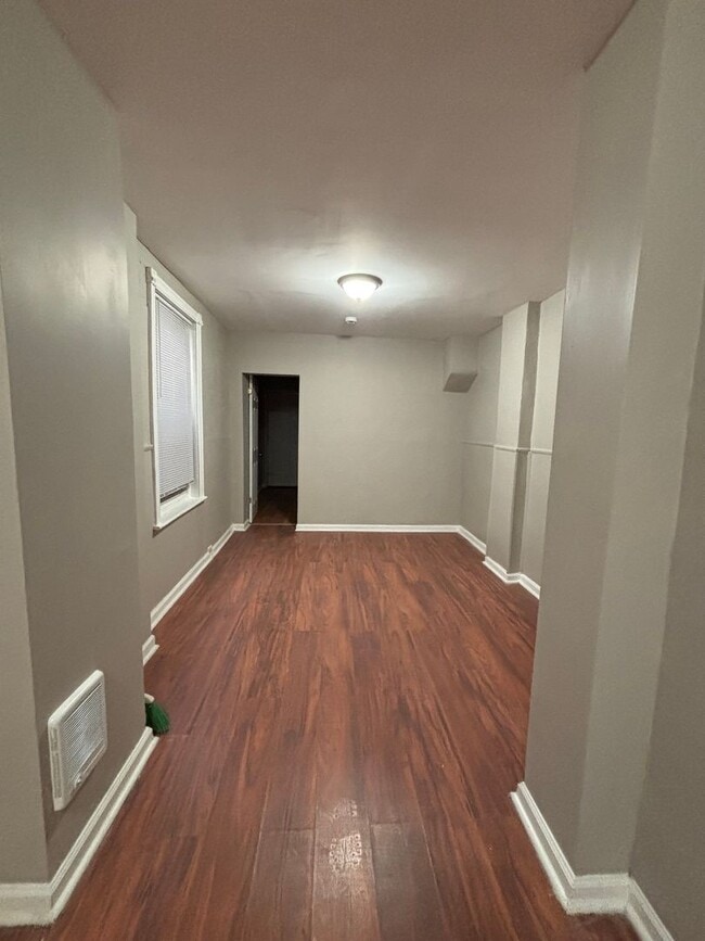 Building Photo - Spacious 3-Bedroom Single-Family Home in Kensington – Available Now