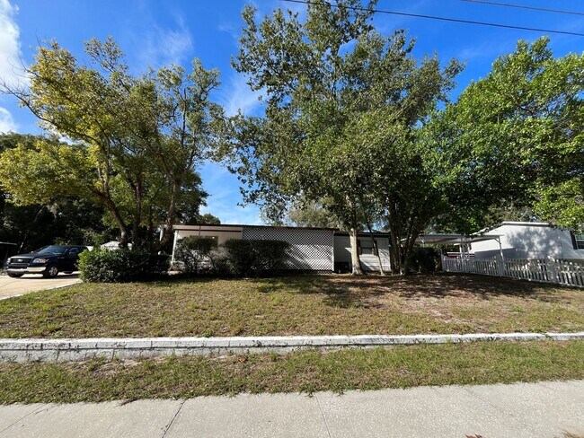 Foto del edificio - Seminole County POOL home with 3 bedrooms/...