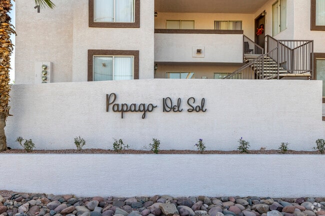 Building Photo - Papago Del Sol