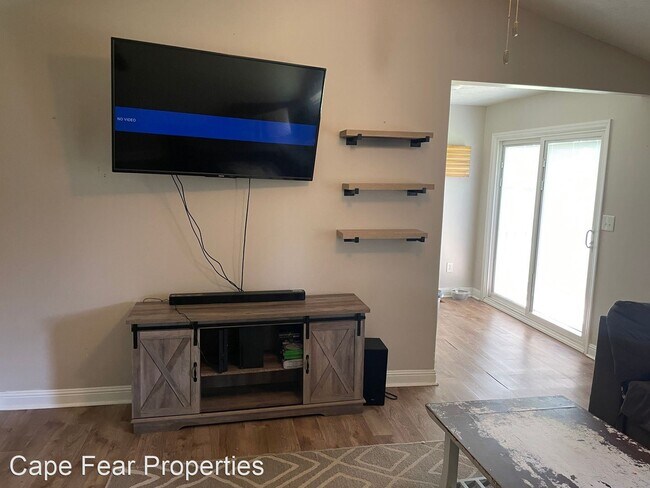 Building Photo - 3 br, 2 bath House - 900 Hollydale Lane