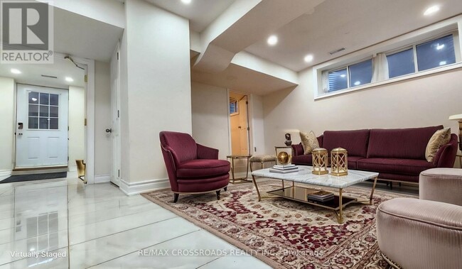 Building Photo - 20 Massie St