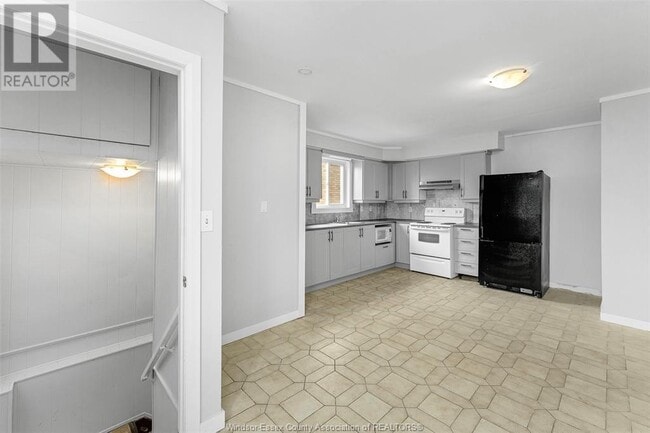 Building Photo - 759 Pierre Ave