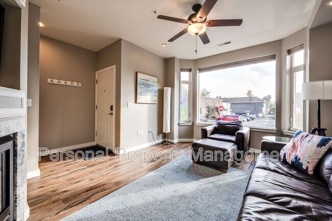 Building Photo - 112 W 24th St