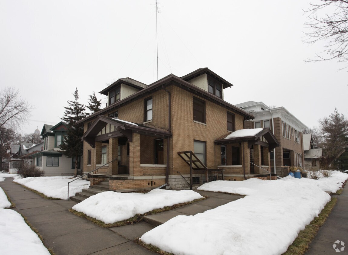 Foto principal - 1406 C St