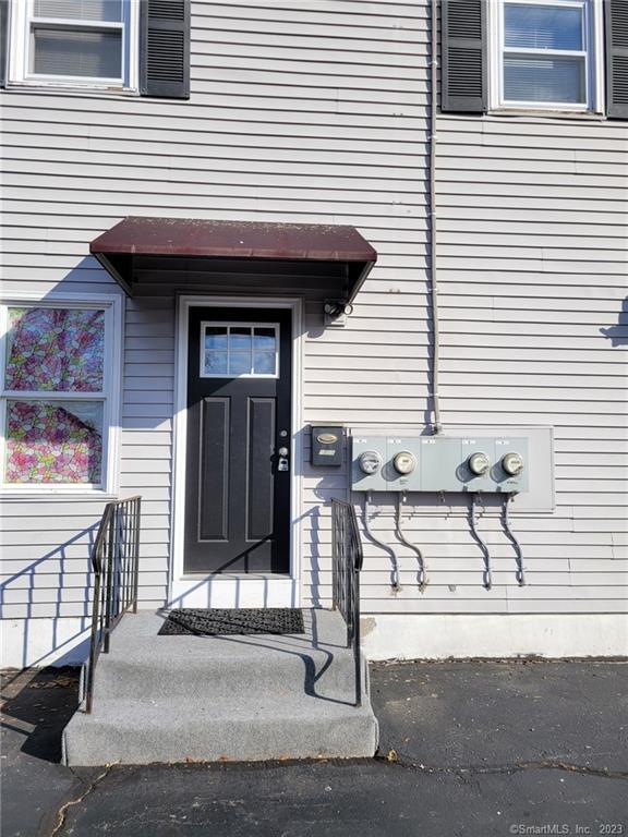 Building Photo - 173 Elm St