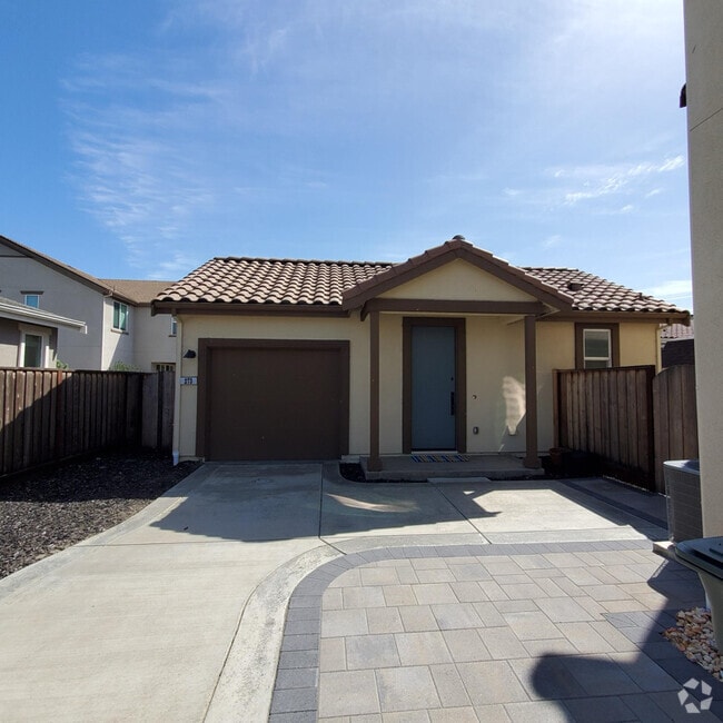 Building Photo - 273 Copperleaf Ln