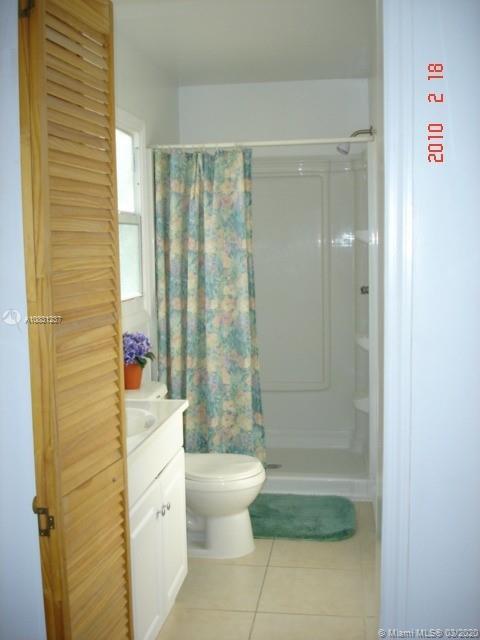 Foto del edificio - 6852 SW 10th St