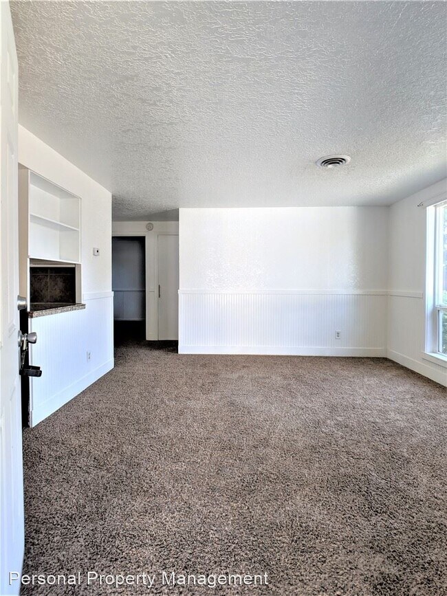Building Photo - 2 br, 1 bath House - 2707 Fruit Valley Rd