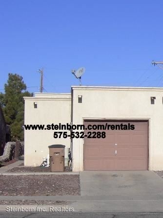 Primary Photo - 1679 Ash Ave
