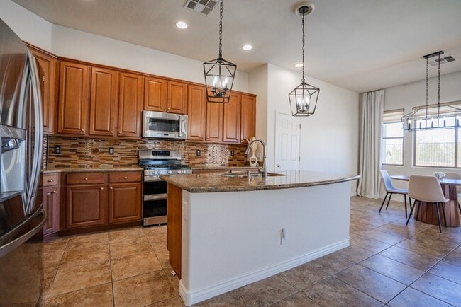 Building Photo - 17564 W Verdin Rd