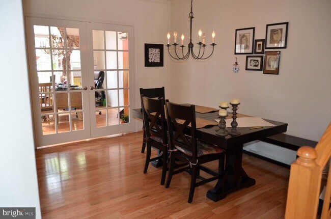 Building Photo - 43060 Francis Square