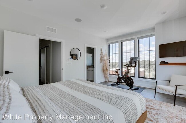 Foto del edificio - 3 br, 3.5 bath House - 1240 S Minter Place