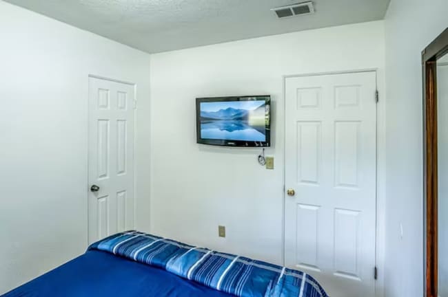 Foto del edificio - 2721 Raeford Rd