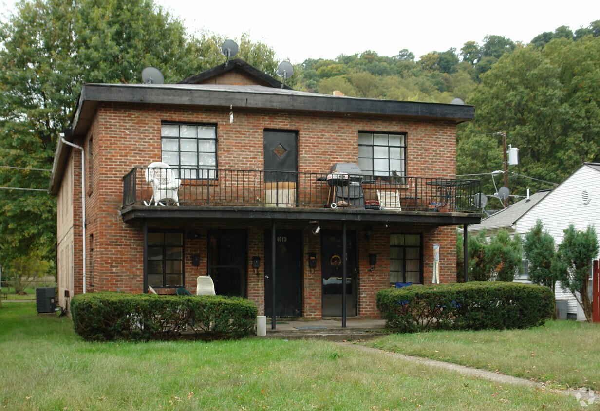 Primary Photo - 4613 Washington Ave SE