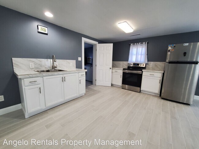 Foto del edificio - 3 br, 1 bath House - 1125 N. Pope St.