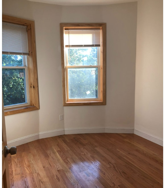 Building Photo - 19 Winthrop St