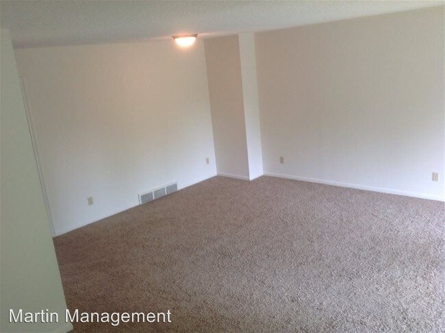 Building Photo - 5404 Cresthaven Ln