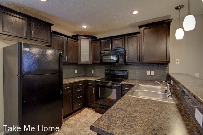 Building Photo - 3 br, 2 bath House - 5631 W Sugar Pine
