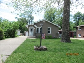 Building Photo - 1012 Carrie Ave