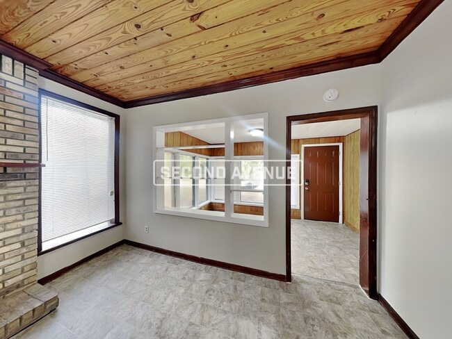 Foto del edificio - 6672 Vermillion St