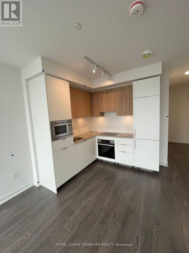 Photo du bâtiment - 50-850 O'Neill Rd