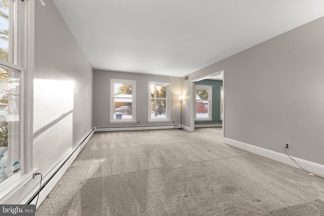 Building Photo - 137 Blackfoot Trail