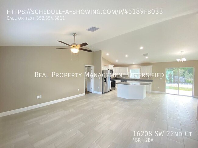 Foto del edificio - Beautiful Home - 4/2/2 **WON"T LAST**