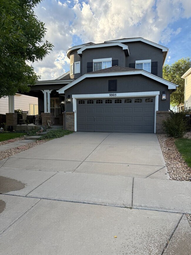 Building Photo - Beautiful Furnished 3 Bedroom/2.5 Bathroom...
