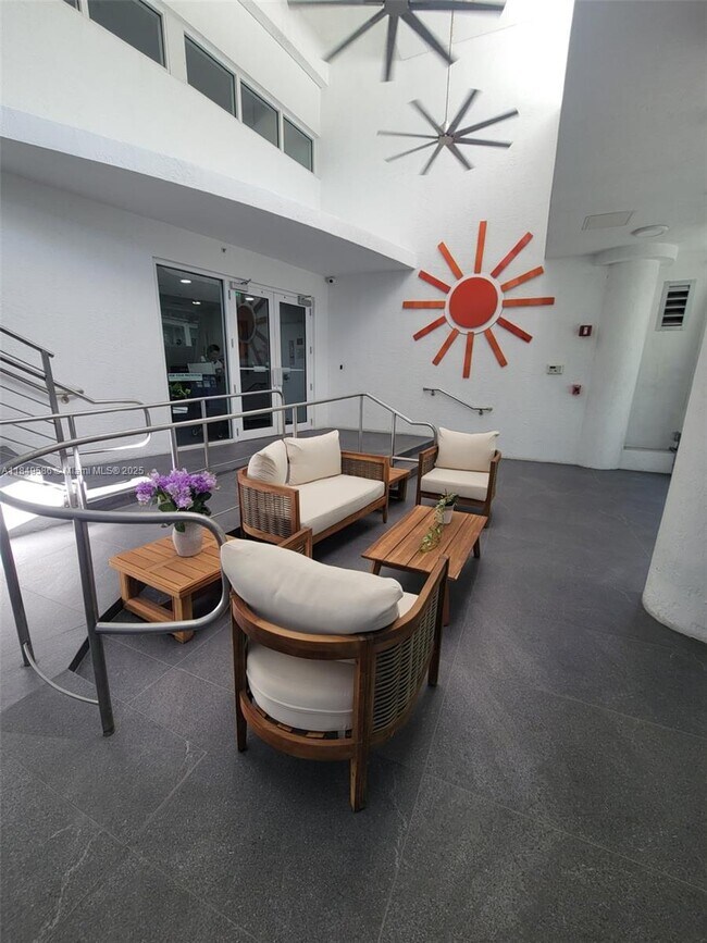 Foto del edificio - 5970 Indian Creek Dr