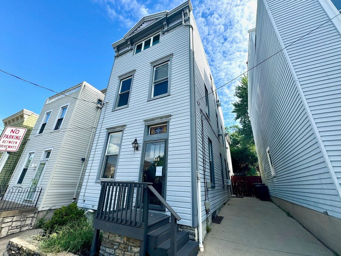 Primary Photo - 308 Klotter Ave