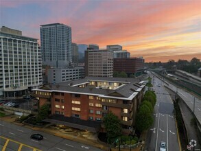 Building Photo - 250 S Brentwood Blvd