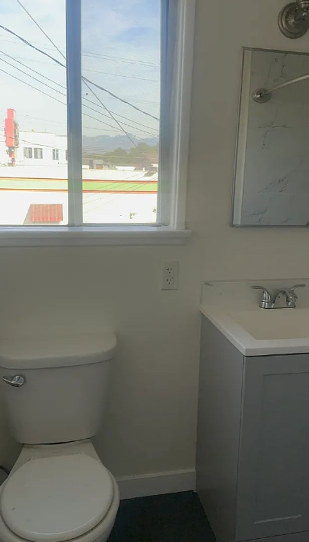 Foto del edificio - 7210 Otis Ave