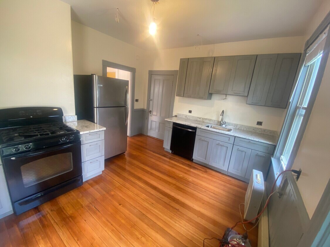 Primary Photo - 24 Norris St