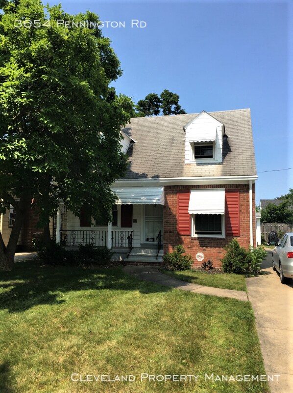 Primary Photo - Lovely Shaker Heights Cape Cod